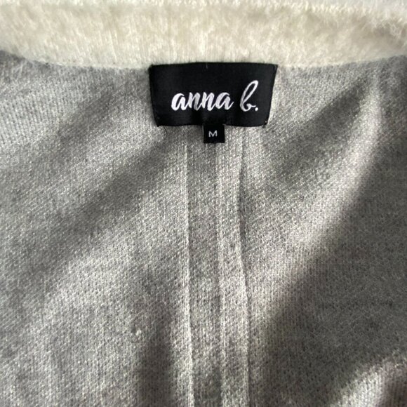 Anna B 3/4 Sleeve Gray knit Cardigan Sz M​​​​ - Picture 6 of 13